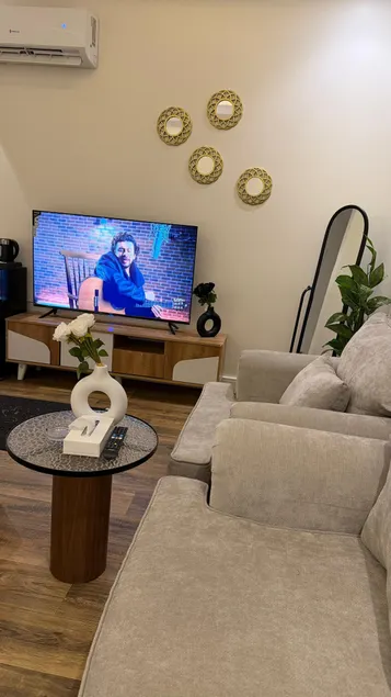 Elegant Studio, Minutes from the Boulevard, Self Check-in – 4C - Image 1