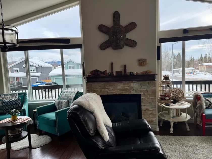 Peaceful Easy Feeling- Eagle's Nest - Image 1