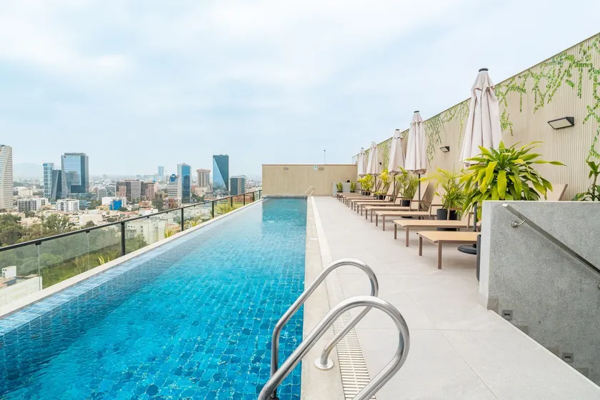 Amazing 2BR | Rooftop Pool + Gym | Near San Isidro - Image 1