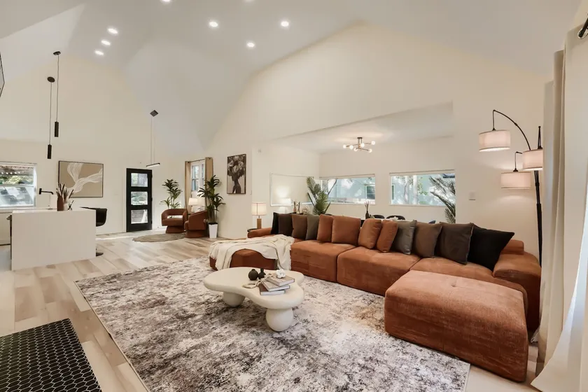 Luxury Atlanta Retreat Near Downtown & Airport - Image 1