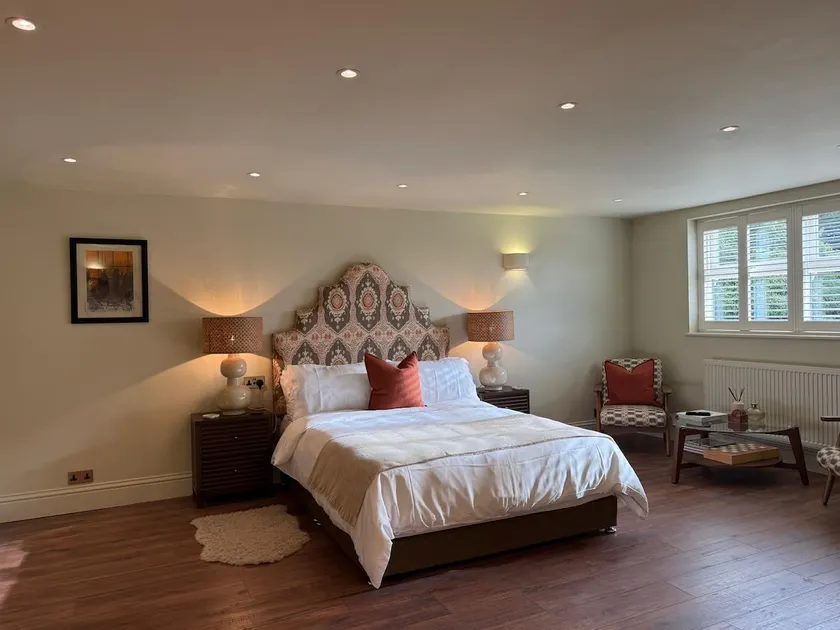 Luxury Countryside Apartment Wokingham - Image 1