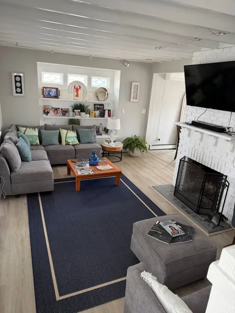 beachfront fully refurbished home - Image 1