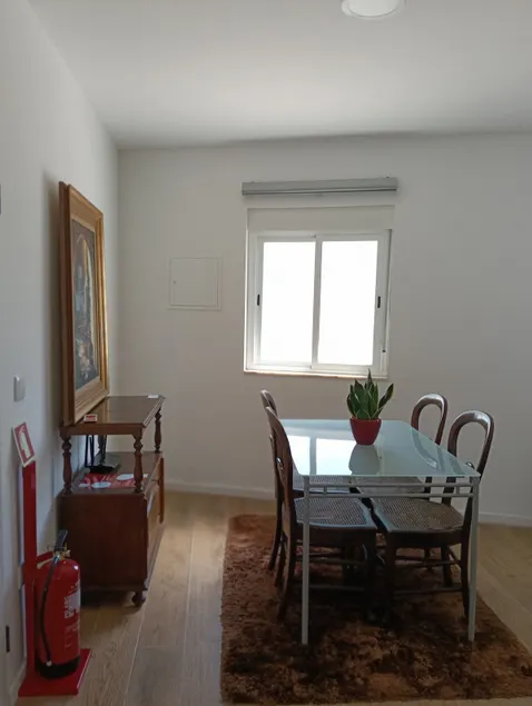 Airport Chalet - Image 1