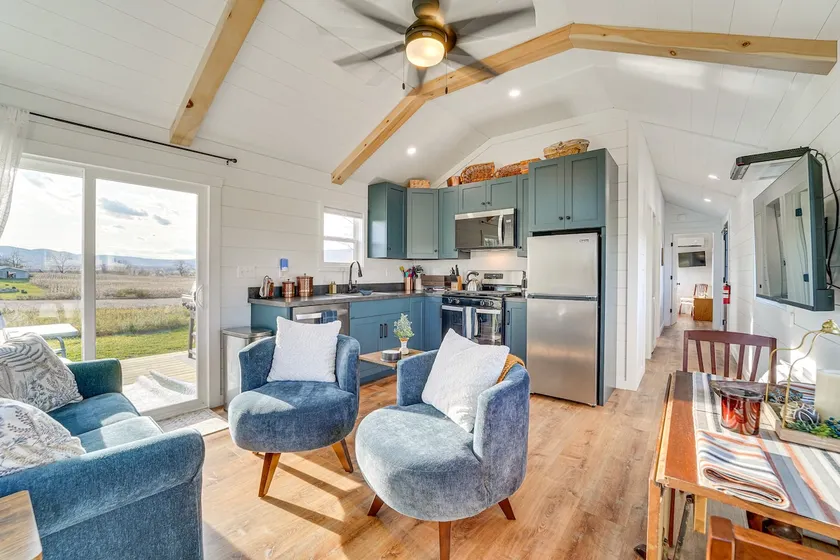 Little Blue Cabin! Country Stay Near Williamsport - Image 1