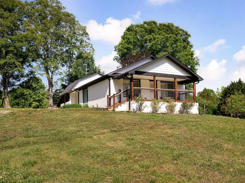 Crossroads Cottage - Image 1
