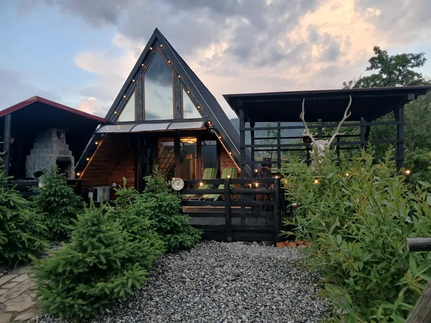 Maria's Cabin & Spa - Image 1
