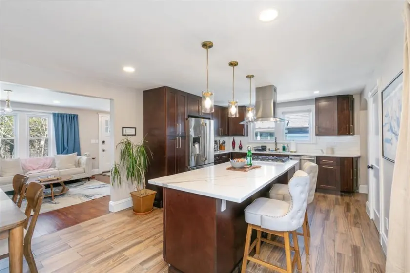 Spacious 5BR Executive Retreat - 10 Min to Boston - Image 1