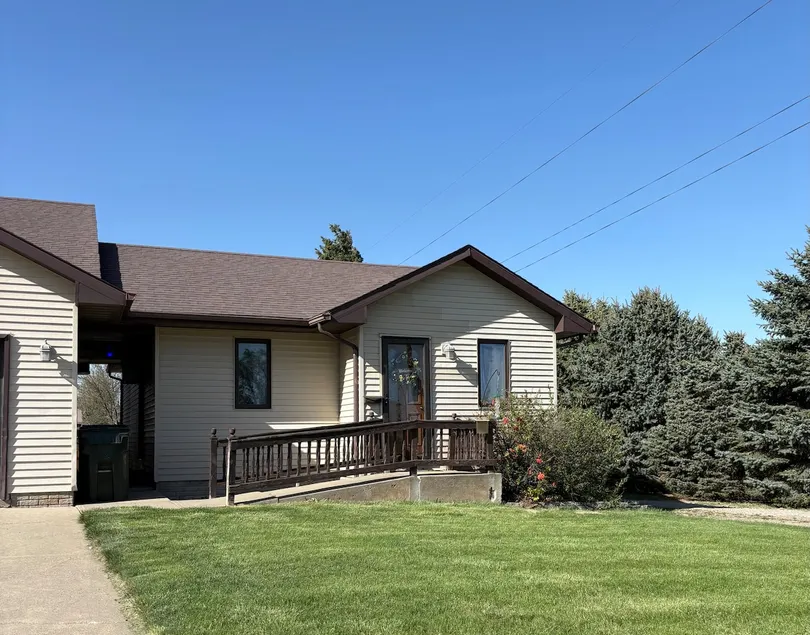 10th Street Corner Cottage - Image 1
