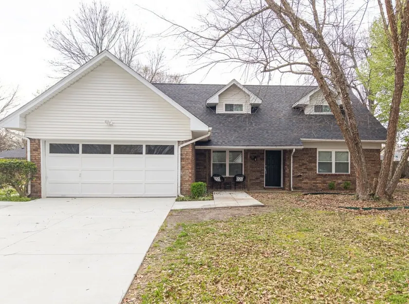 Beautiful Meandering Way Retreat - Image 1