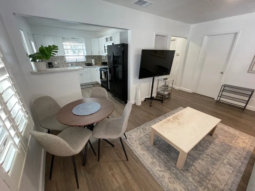 Comfortable Coastal Retreat! - Image 1