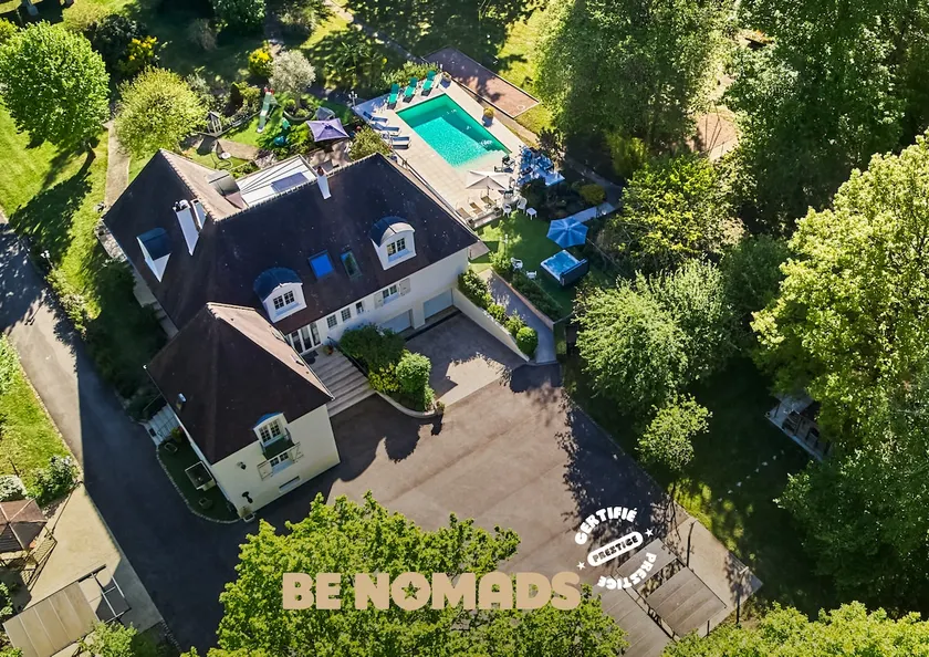 Domaine du Bois Bézard | Pool, Jacuzzi & Games - Image 1