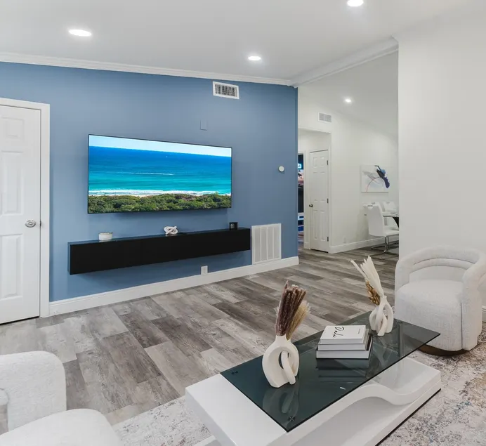 3BR Near Beach & Atlantic Ave: Game Room + Hot Tub - Image 1