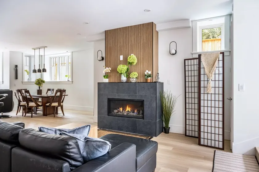 Elegant new 2 bedroom unit in Vancouver's best - Image 1