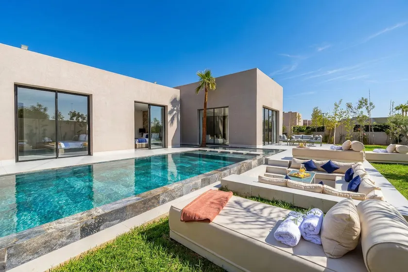 Modern villa with a private pool - Image 1