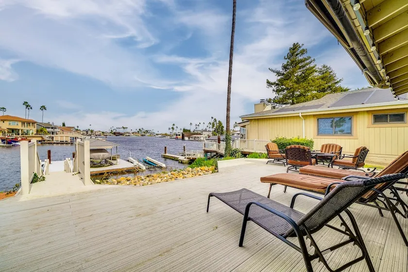Private Dock + Fire Pit: Discovery Bay Retreat! - Image 1