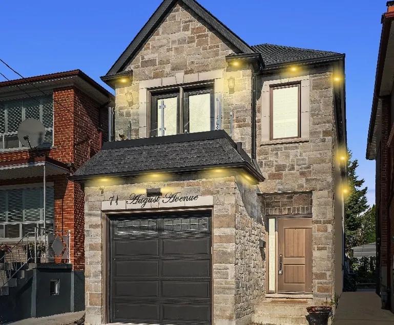 Cozy Custom built House, 25 minutes to Downtown - Image 1