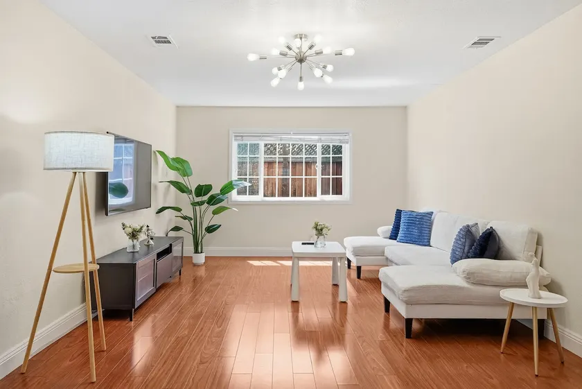 Modern 3BR Retreat | King Suite | - Image 1
