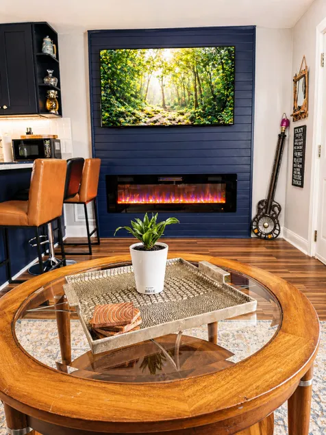 King Suite | Fireplace | Near Starved Rock! - Image 1