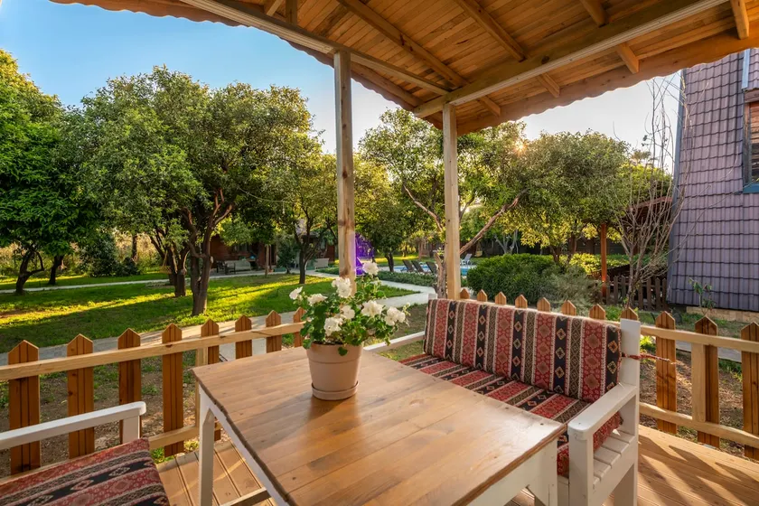 Pool, surrounded by nature, close to sea. - Image 1