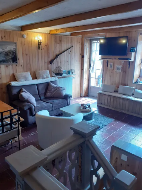 Cozy apartment for a stay in the mountains. - Image 1