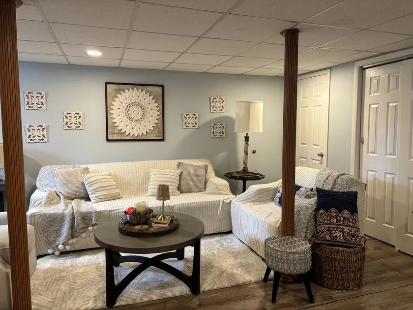 Cozy Boho Studio Suite | Private Bath & TV - Image 1
