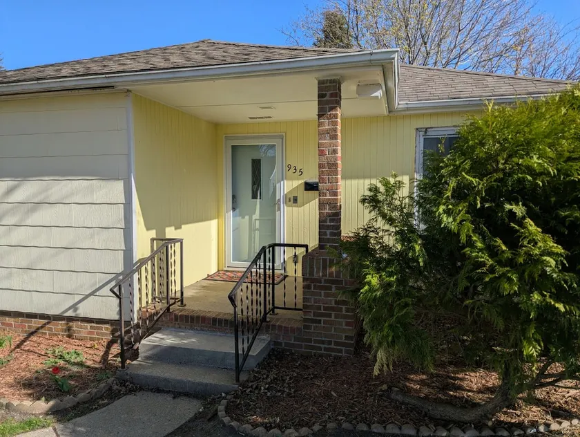 Willow Breeze Bungalow - Image 1