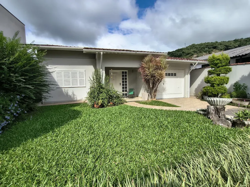 Family House | Spacious, fully equipped and great location - Image 1