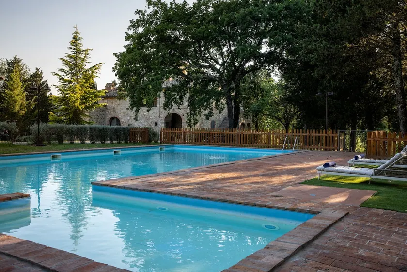 Maison Badia a Passignano - Image 1