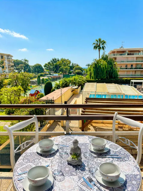 Dolce Vita: Pool, Tennis, and Beach within Walking Distance - Image 1