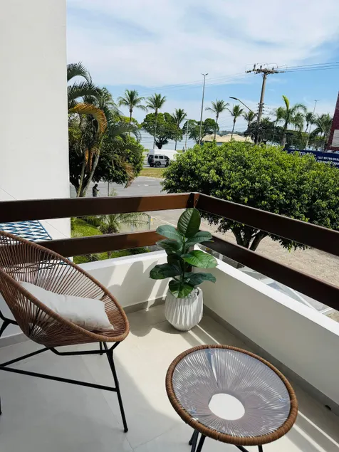Cozy apartment overlooking the lagoon! - Image 1