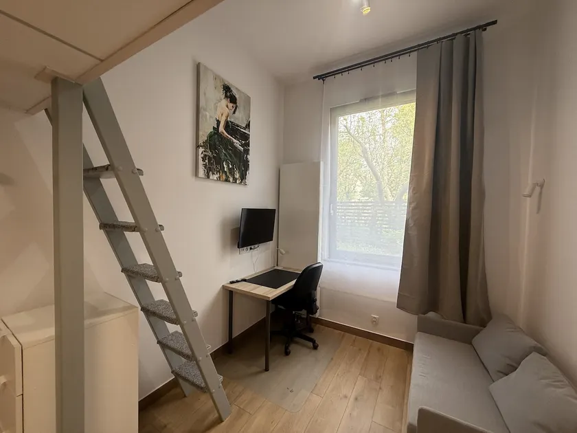 Praga Studio Apartments - Image 1