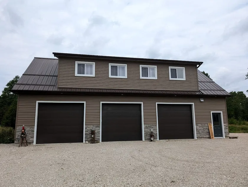 Rental with BBQ Deck, Ontario - Image 1
