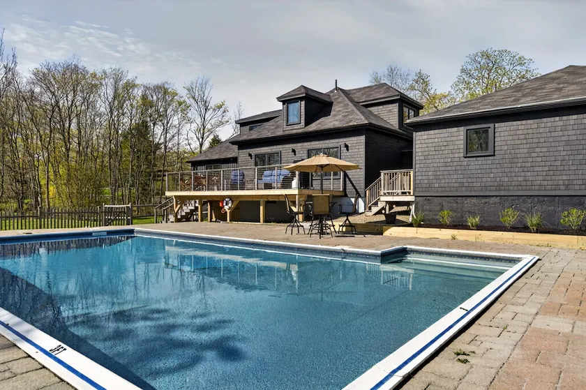 Clipper Cottage - Pool Just Steps from the Bay - Image 1