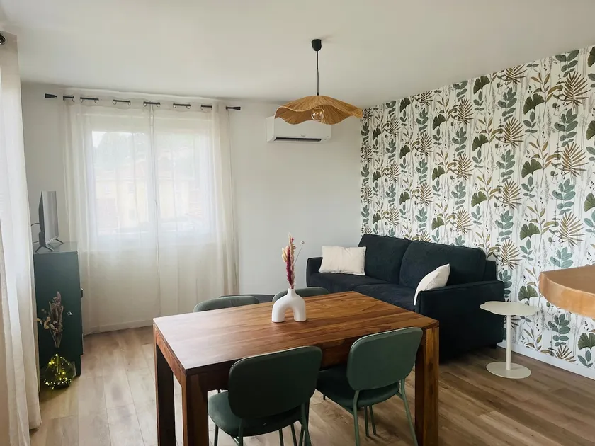 Cozy apartment on the outskirts of the Ardèche Verte - Image 1