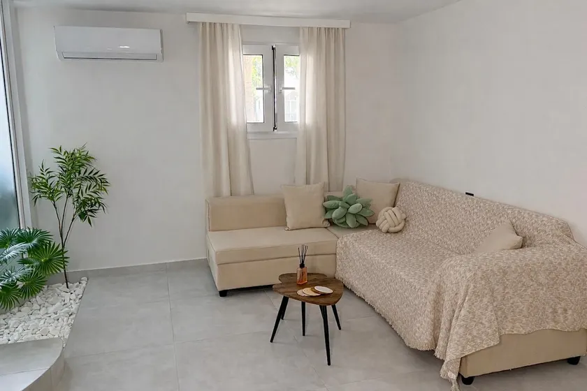 Joans flat - Image 1