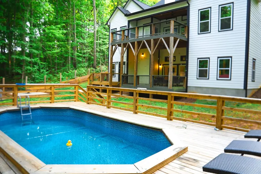 Mountain Vibes & Modern Comfort | 30 mins from CLT - Image 1