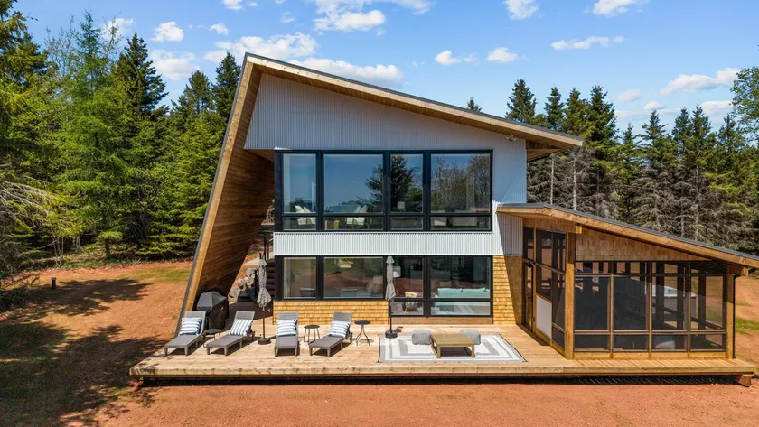 Beach Access | Hot Tub | Meadow's Edge in Bonshaw - Image 1