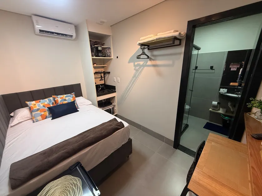 Studio 3 (Mini) – New, Compact, Near the Mall - Image 1