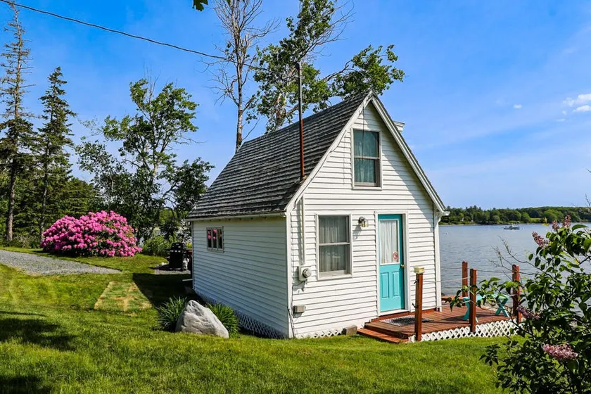 Cozy Studio Oceanfront | Deck - Image 1