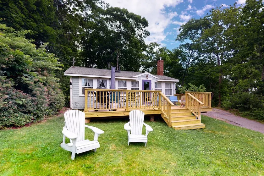 2BR Dog Friendly | Wood Stove | Walk to Harbor - Image 1
