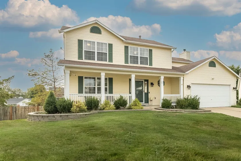 4br Family and Dog Friendly 15 Mins to St. Charles - Image 1