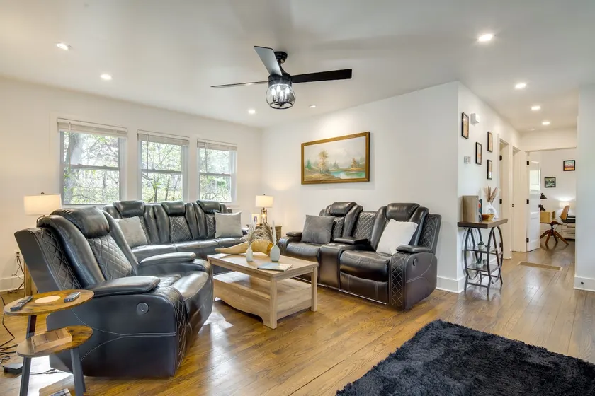 Walk to Osceola Lake! Family-friendly Home - Image 1