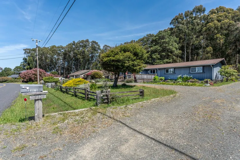 DustOff Sand | 3BR Coastal Vacation home in Fort - Image 1