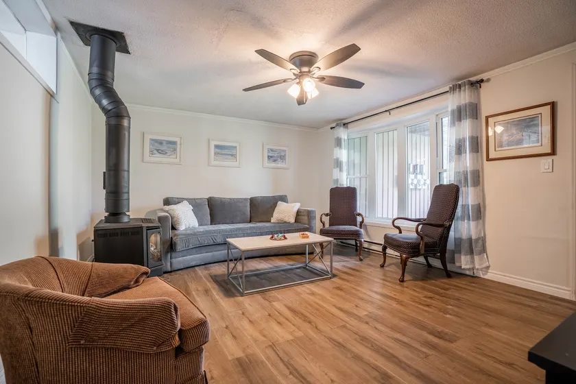 Owen Sound/ Waverly Heights/Relaxation! - Image 1