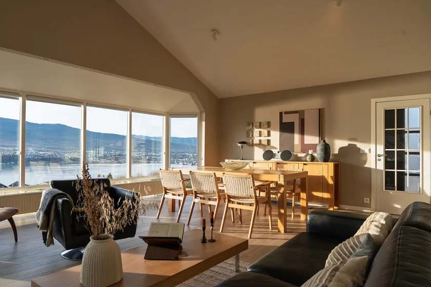 Cozy Hideaway with Breathtaking Fjord Views - Image 1