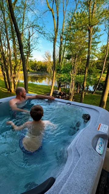 Lakefront Cabin w/ Hot Tub + Movie room - Image 1