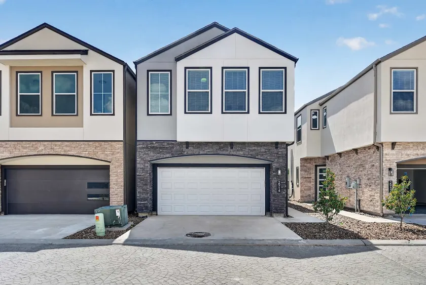 Sophisticated Home, Office, Galleria & NRG - Image 1