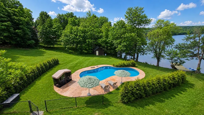 NEW Luxury Lakefront Retreat | Pool, Boats & Games - Image 1