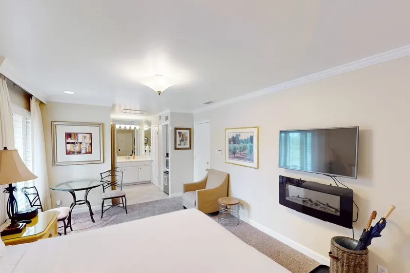 1 bed 1 bath Silverado Resort Experience Jr. Suite Condo - Image 1