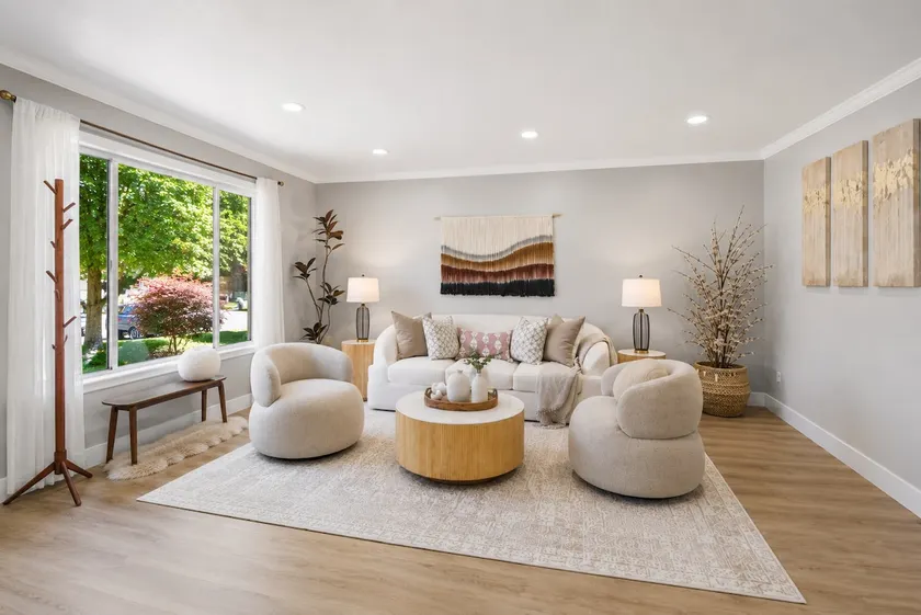 Modern 3BR Dublin - Office, Laundry & Private Yard - Image 1